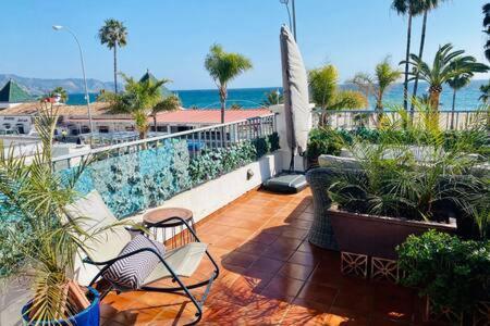 Apartamento En Primera Linea De Playa Nerja Ngoại thất bức ảnh